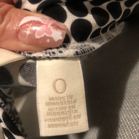 🕕 CHICOS BRAND NAME LIKE NEW BEAUTIFUL TOP SIZE 0 - Picture 8 of 10